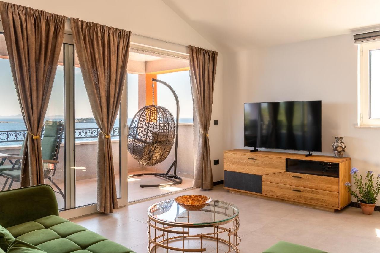 Cerin Prizba Apartament *